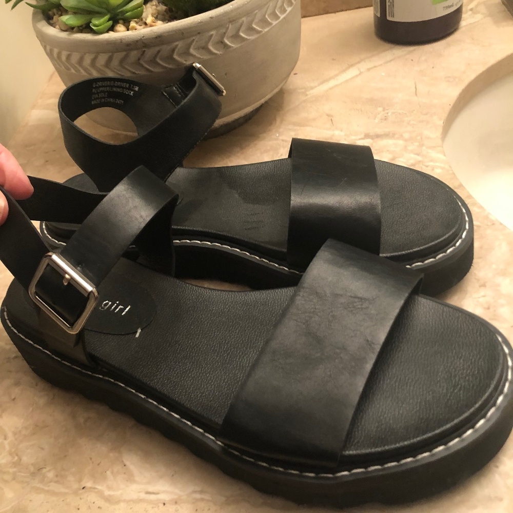 Madden Girl 7.5 sandals - EUC